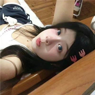 金发男郎